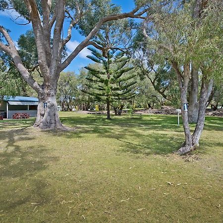 Acclaim Rose Gardens Beachside Holiday Park Albany Exterior photo