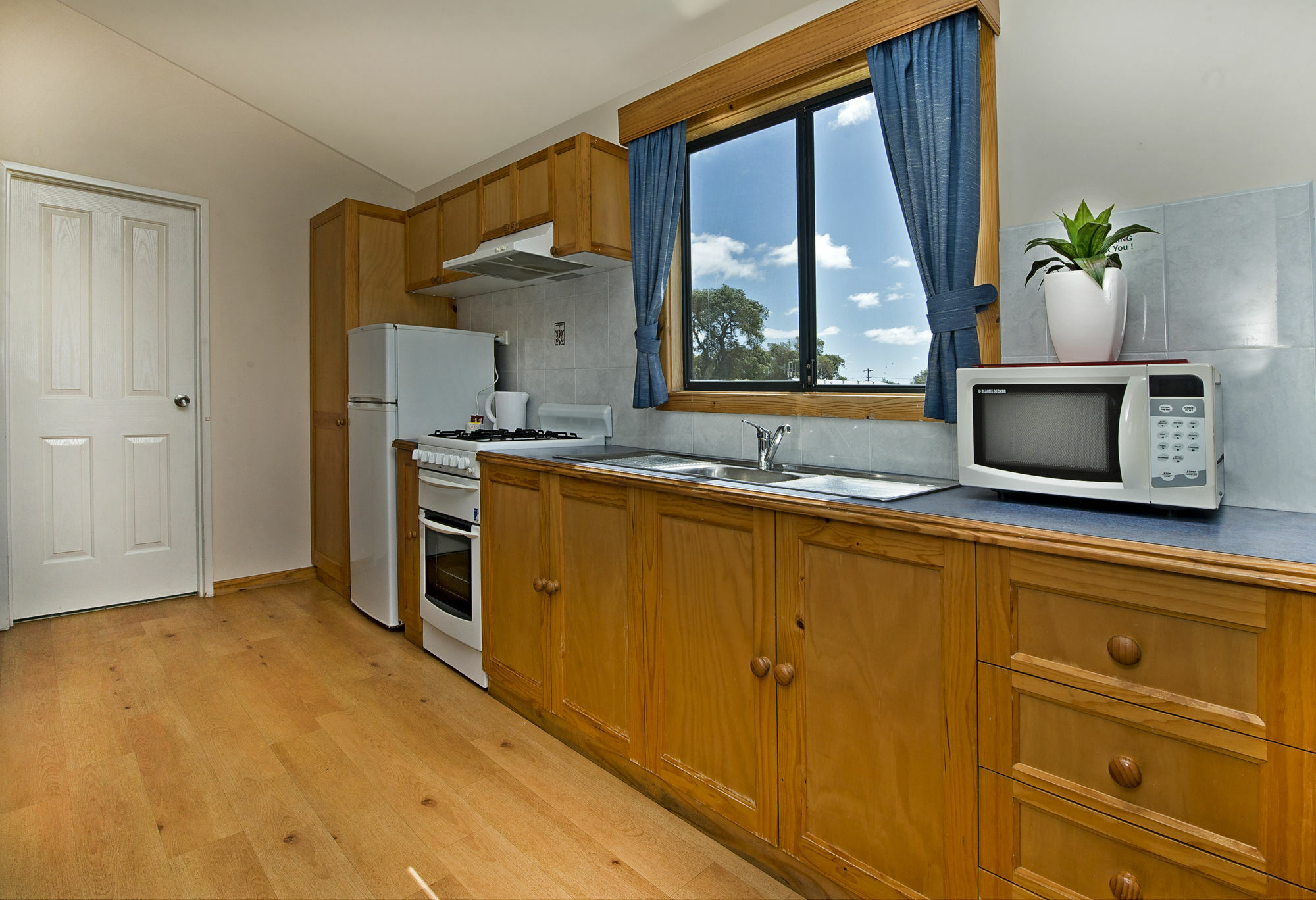Acclaim Rose Gardens Beachside Holiday Park Albany Exterior photo
